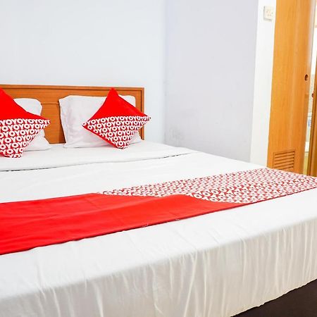 OYO 569 Cigadung Guest House Syariah Bandung Bagian luar foto