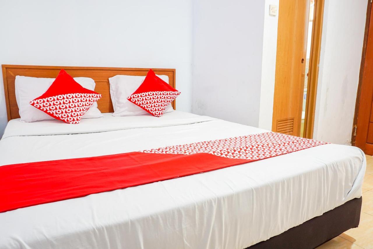 OYO 569 Cigadung Guest House Syariah Bandung Bagian luar foto