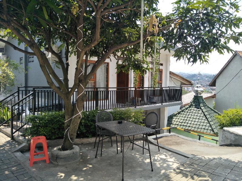 OYO 569 Cigadung Guest House Syariah Bandung Bagian luar foto
